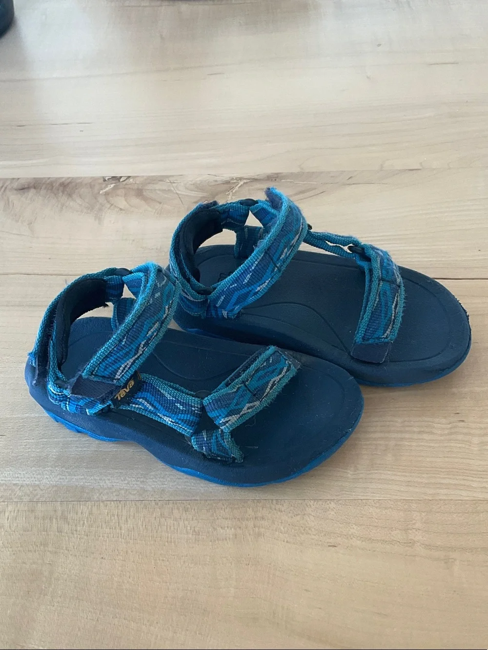 Toddler Teva hurricane sandal